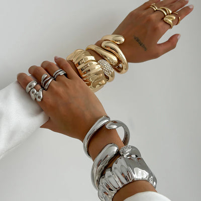 Ingemark Hip Hop Inlaid Rhinestones Water Drop Spring Bangle for Women