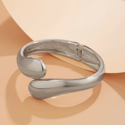 Ingemark Hip Hop Inlaid Rhinestones Water Drop Spring Bangle for Women