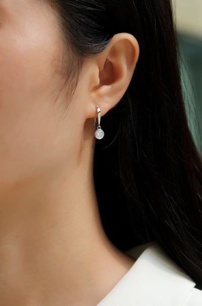 Soft Light And Sweet Whispers - Fashionable Earrings And Stud Jewelry Set With Moissanite S925 Sterling Silver And Platinum-plated Diamonds